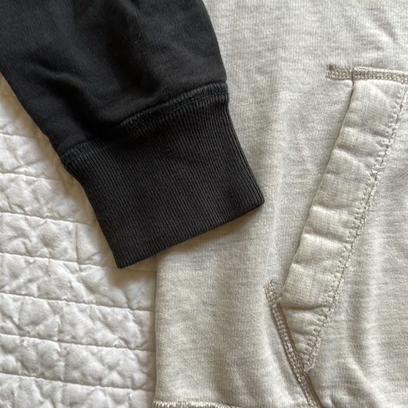 AMERICAN EAGLE VINTAGE Hoodie. Black & light gray. Men’s size SMALL. POCKET. - Picture 5 of 10